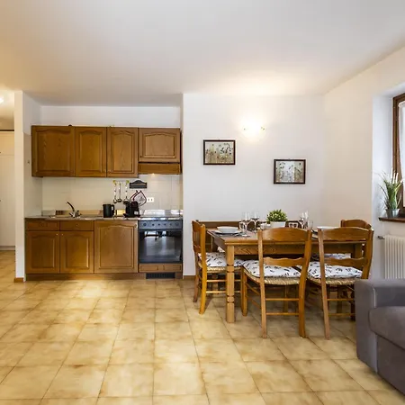 Apartmán The Silent Sylva By Interhome Isolaccia